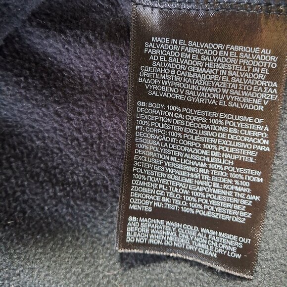 The North Face Black Fleece 1/4 Zip Sweater - Picture 11 of 11